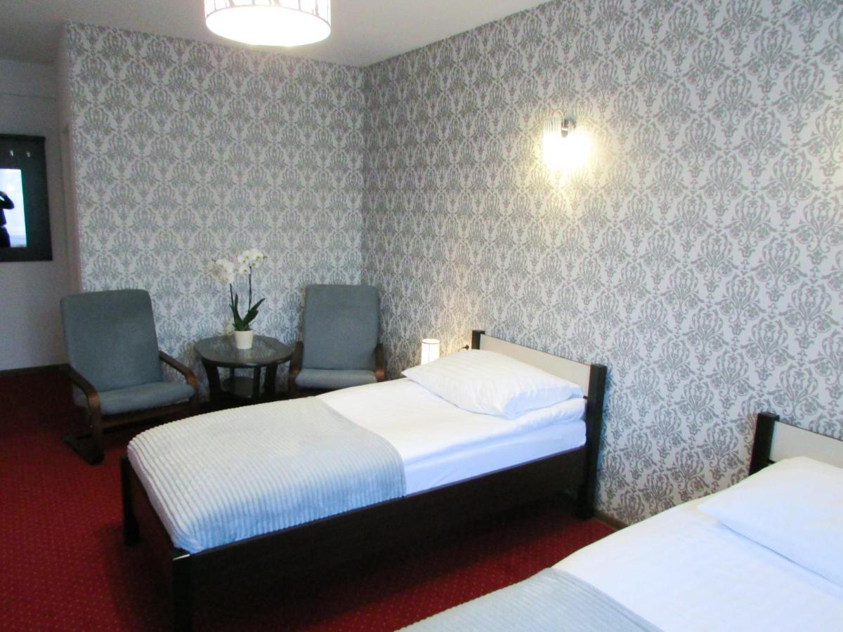 Pensjonat Wrzos Poznań Extérieur photo